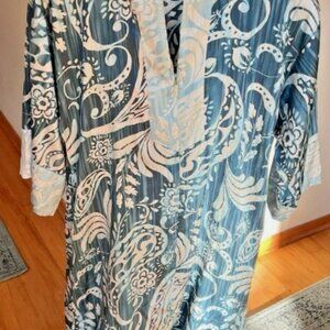 Oscar de la Renta Blue Paisley Kaftan Dress Full Zip 41” Length Silky Sheen